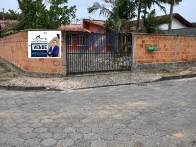 Casa à Venda Praia do Ervino em São Francisco do Sul - SC Casa à Venda Praia do Ervino em São Francisco do Sul - SC