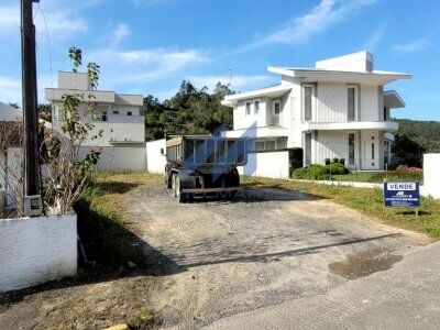 TERRENO COMERCIAL /RESIDENCIAL A VENDA NO CENTRO DE AURORA SC TERRENO COMERCIAL /RESIDENCIAL A VENDA NO CENTRO DE AURORA SC