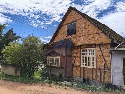Casa Enxaimel Comercial à Venda – Ibirama/SC Casa Enxaimel Comercial à Venda – Ibirama/SC
