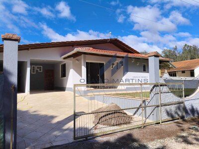 Excelente Casa à Venda – Bairro Albertina, Rio do Sul, SC Excelente Casa à Venda – Bairro Albertina, Rio do Sul, SC